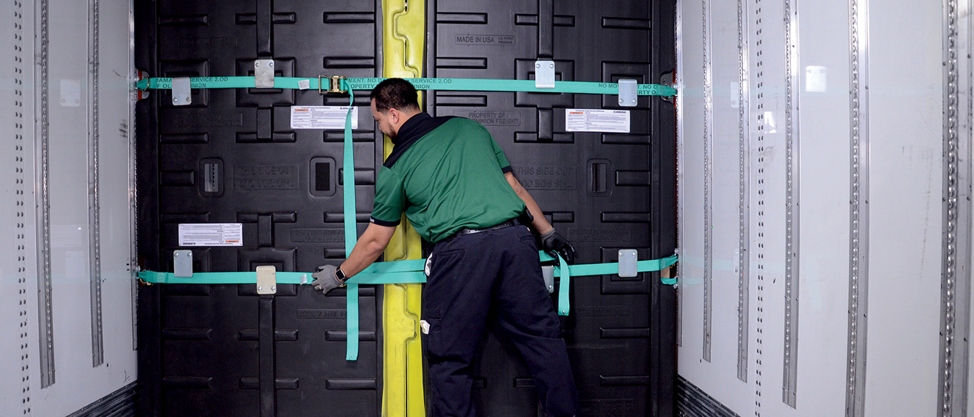 DRIVER_STRAPPING_SECURITY_DIVIDER_WIDE_OTS_INSIDE_TRAILER_Hero.jpg